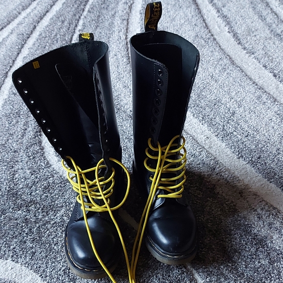 COPY - Dr. Martens 1914 14 Eye Boots w/ Yellow Laces - Picture 2 of 8